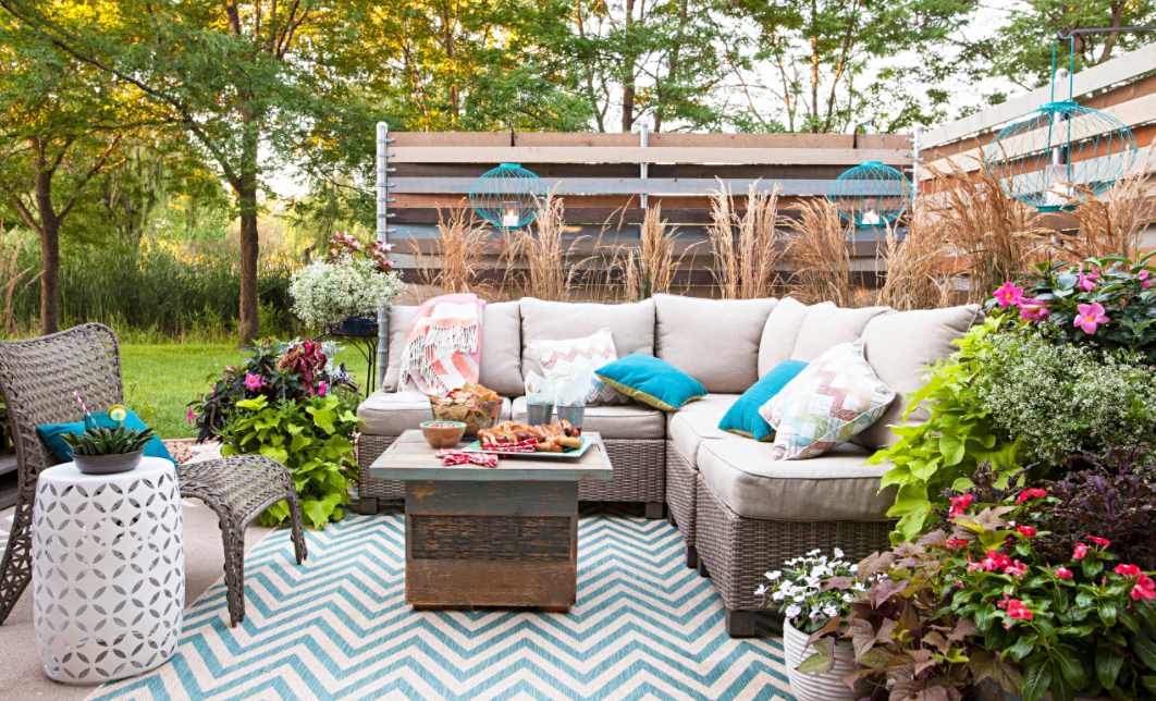 A Backyard Patio Lounge for Outdoor Entertaining - Town & Country Living