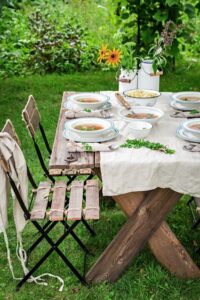 Style Showcase #79: DIY and Outdoor Dining | Town & Country Living