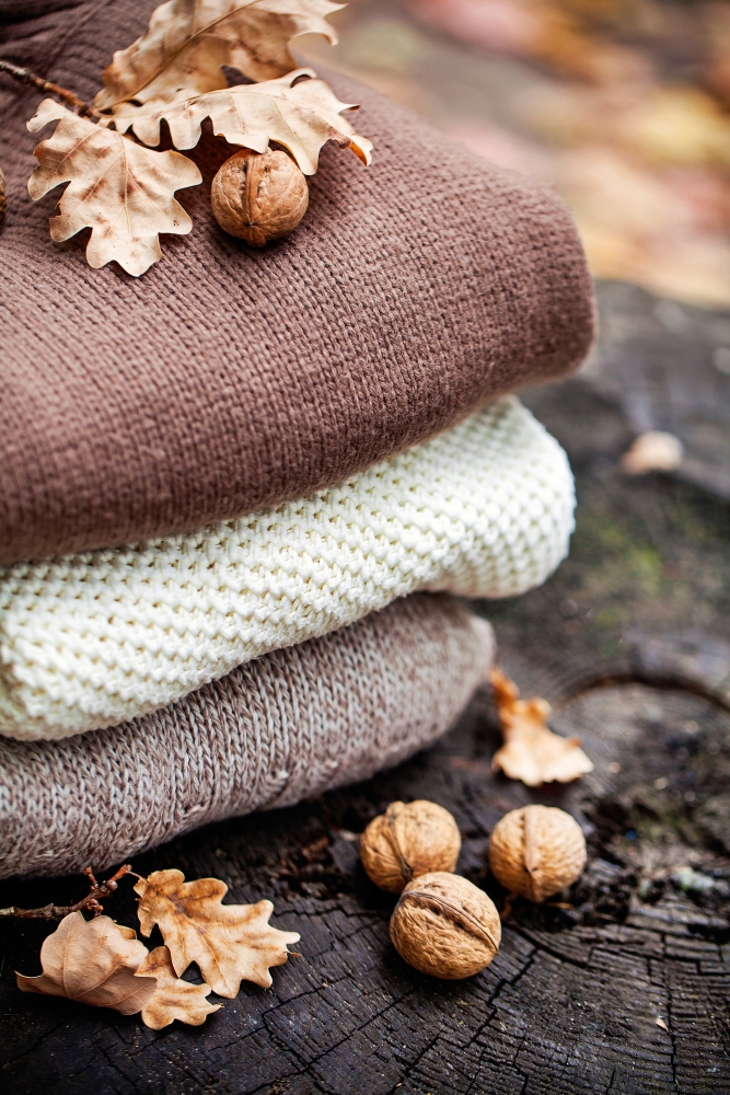 Fall blankets for hygge activities and cozy living