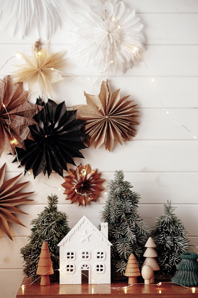 Nordic paper Christmas flowers and stars