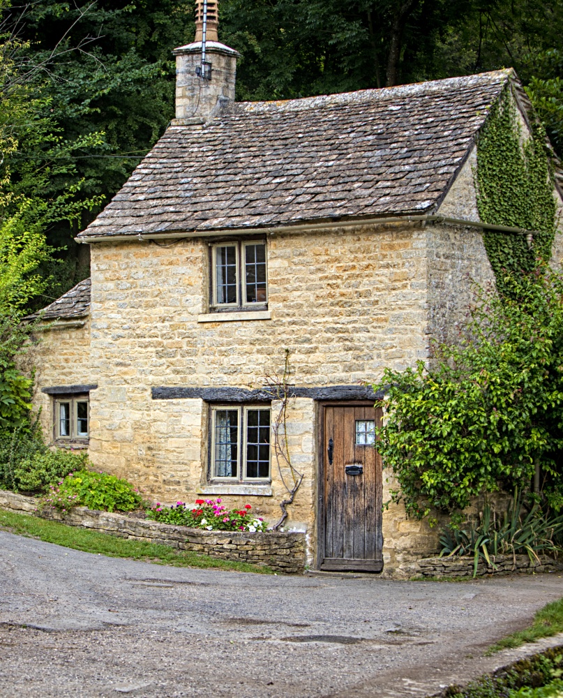 Old English traditional stone cottage