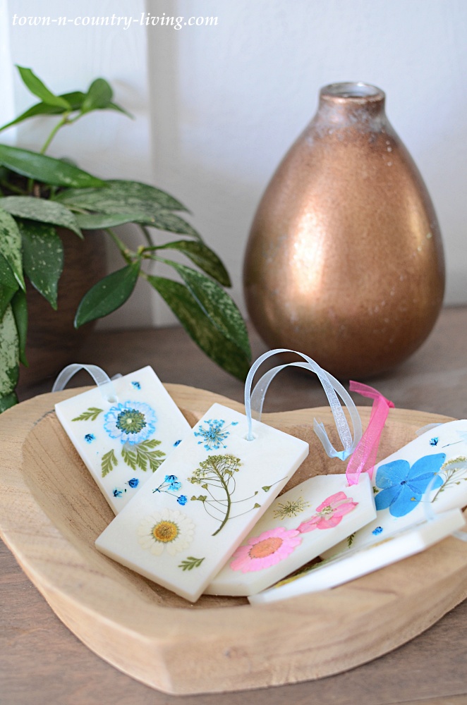Pressed flower wax sachets with ribbon for easy hanging