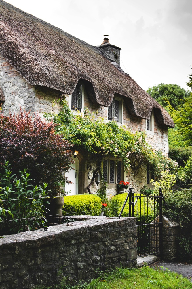 English cottage in the country 