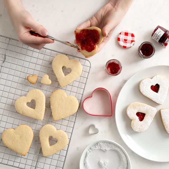 Linzer heart cookie-making kit