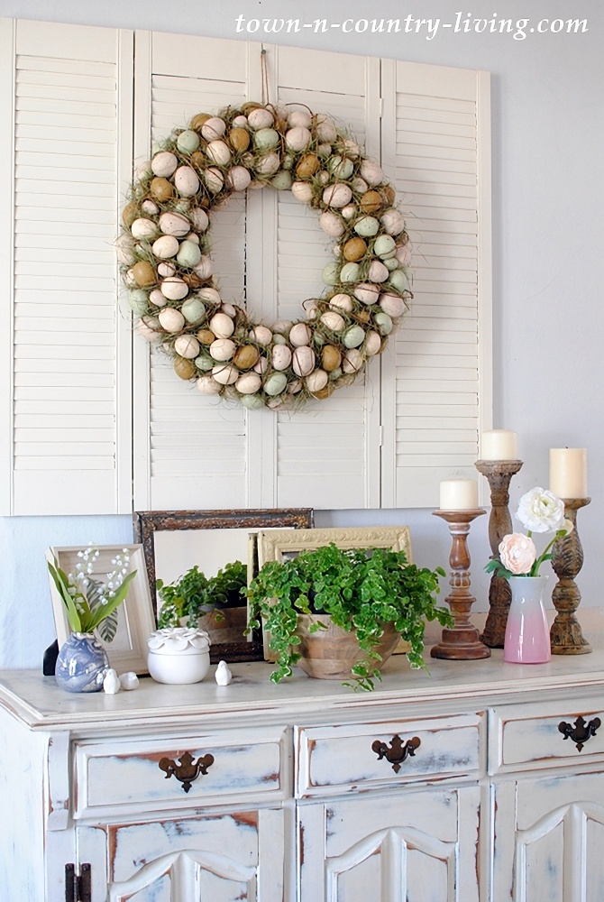 Easter Egg Wreath and Vintage Spring Décor