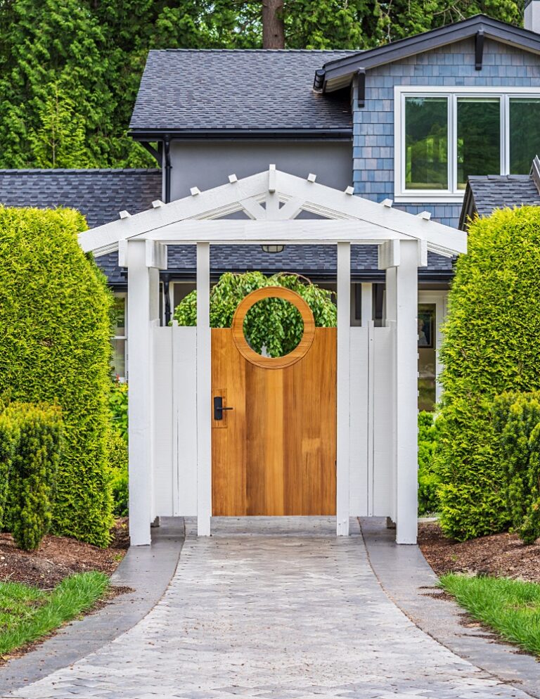Front Yard Landscape Ideas: Boost Your Home’s Value - Town & Country Living