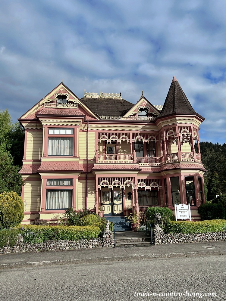 Gingerbread Mansion - places to stay in Ferndale, CA