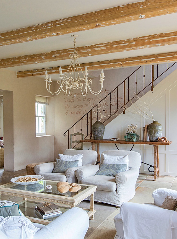Cozy Living in a French Country Cottage: Summer Dreams