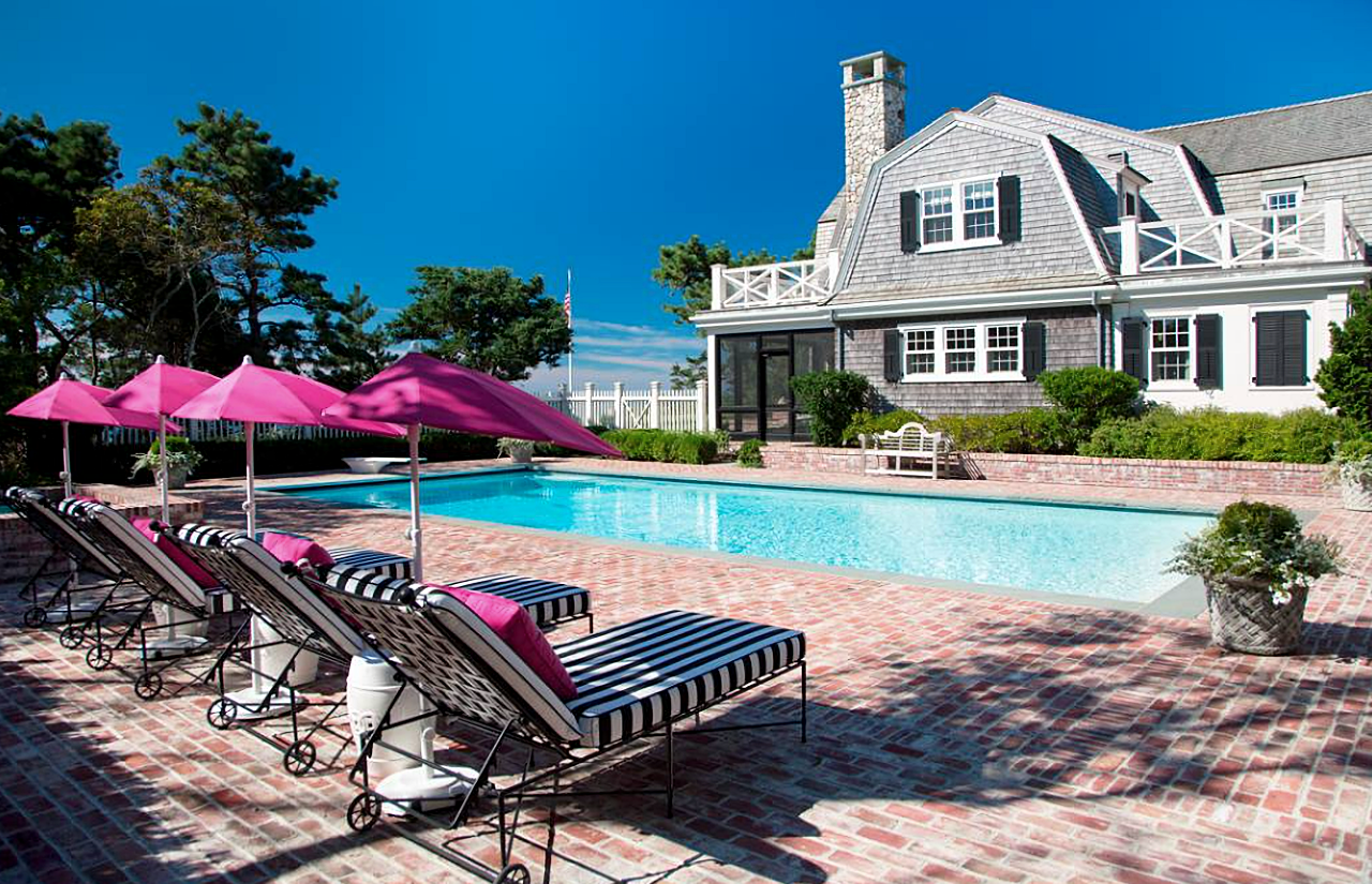 Traditional pool at an east coast home