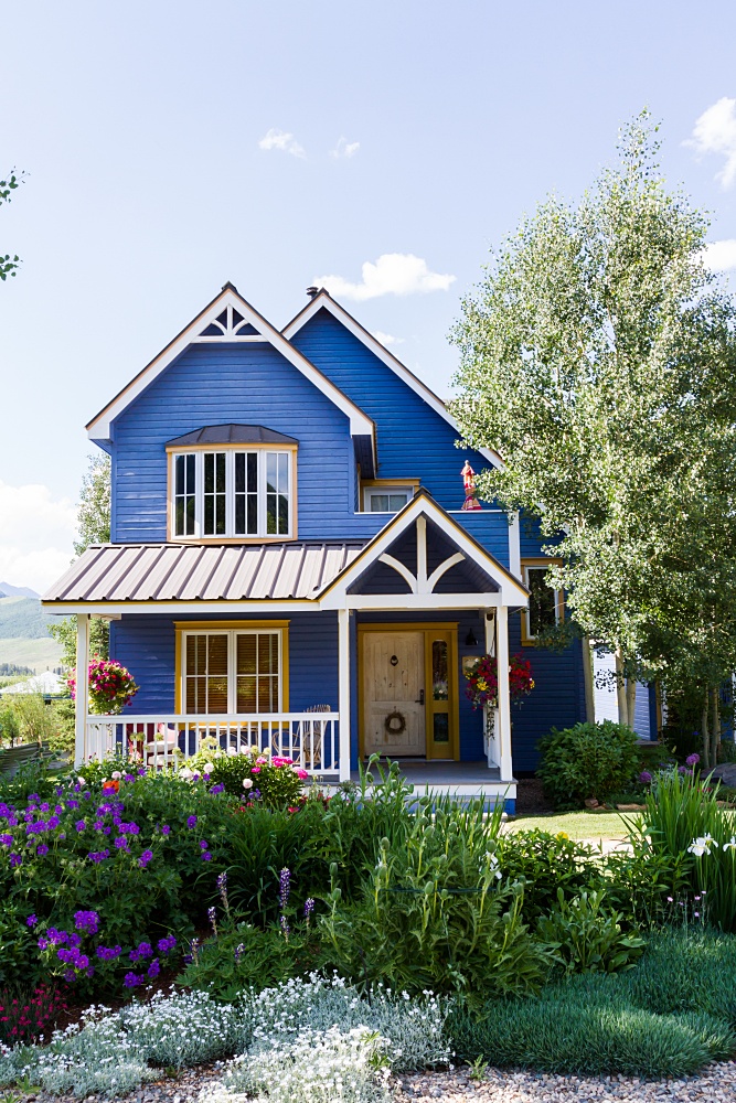 Houses with Curb Appeal: Ideas and Inspiration