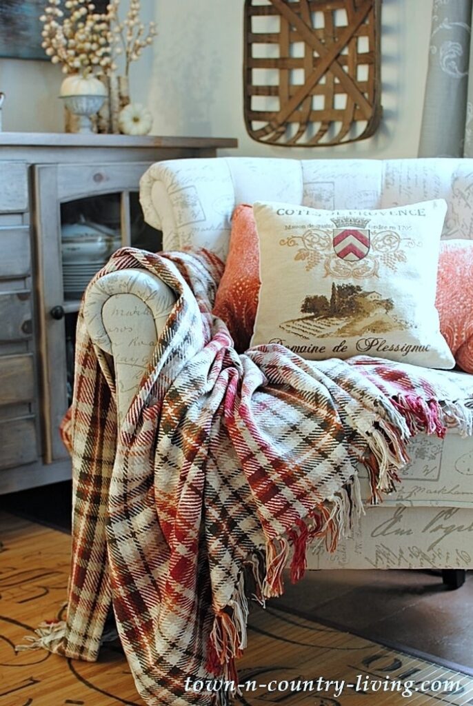 Charming Traditional Home ~ Jennifer Rizzo | Town & Country Living