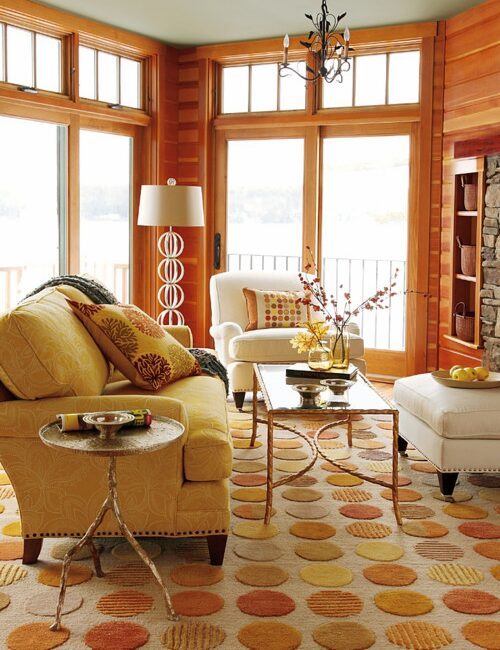 Warm living room with circle-patterned rug