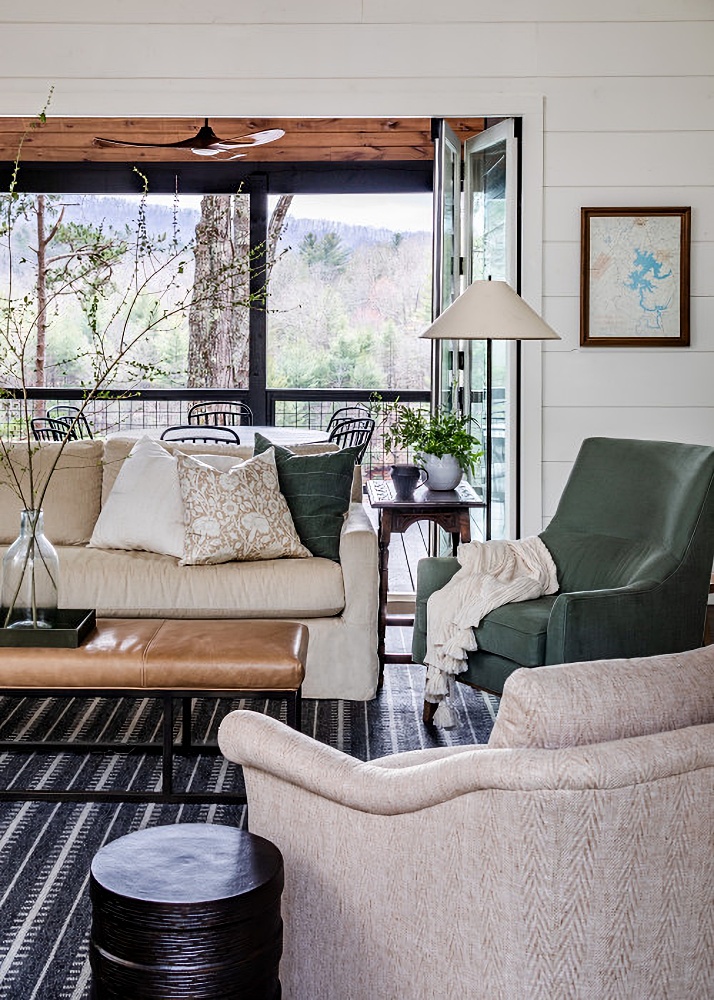 Cozy Mountain House Gets a Gorgeous New Facelift