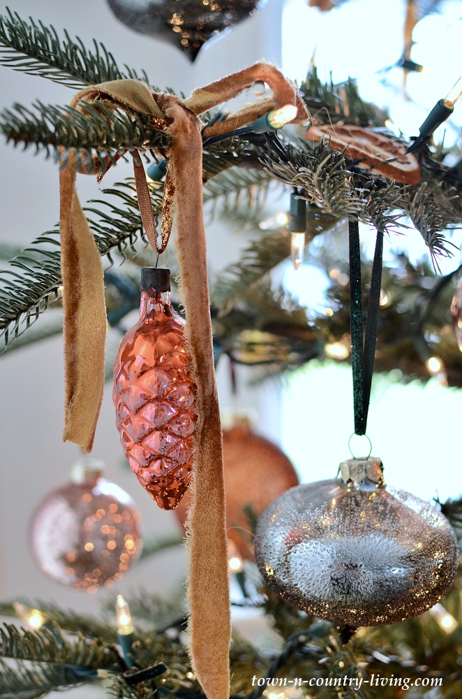 Vintage pine cone ornament from Ukraine