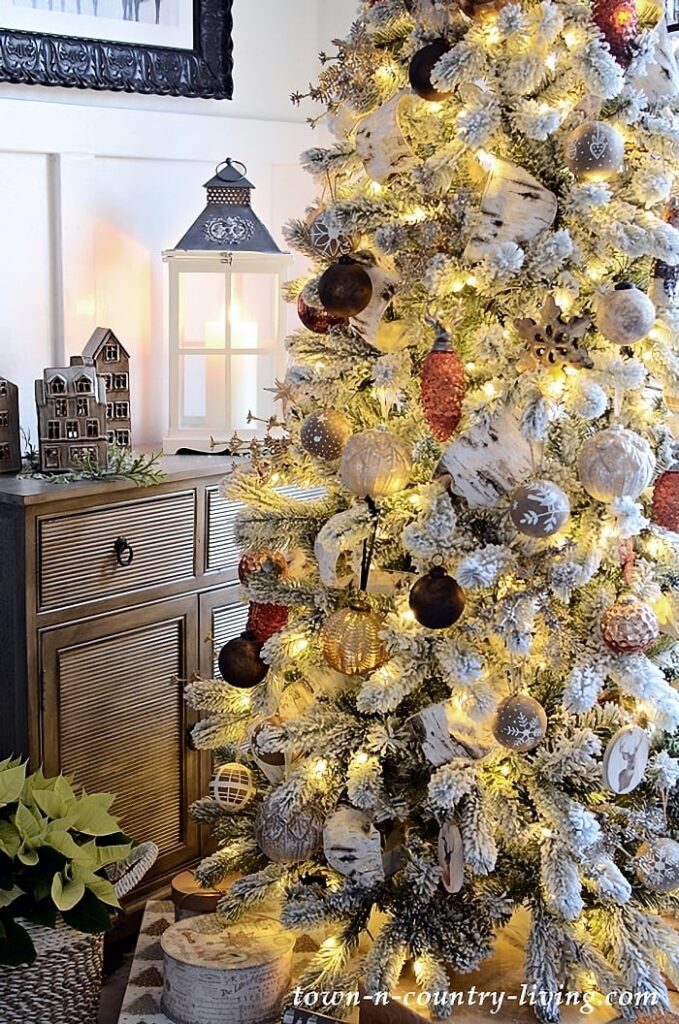 Pine Cone Christmas Trees | Town & Country Living