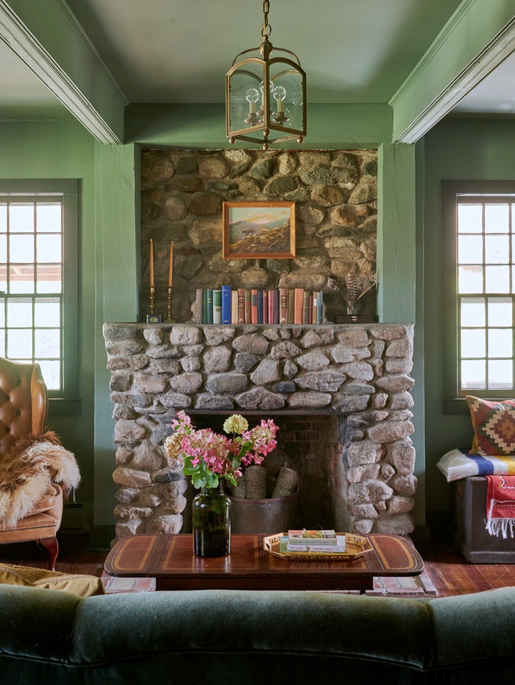 Cozy and Rustic: See Inside a Charming Connecticut Lake Cottage