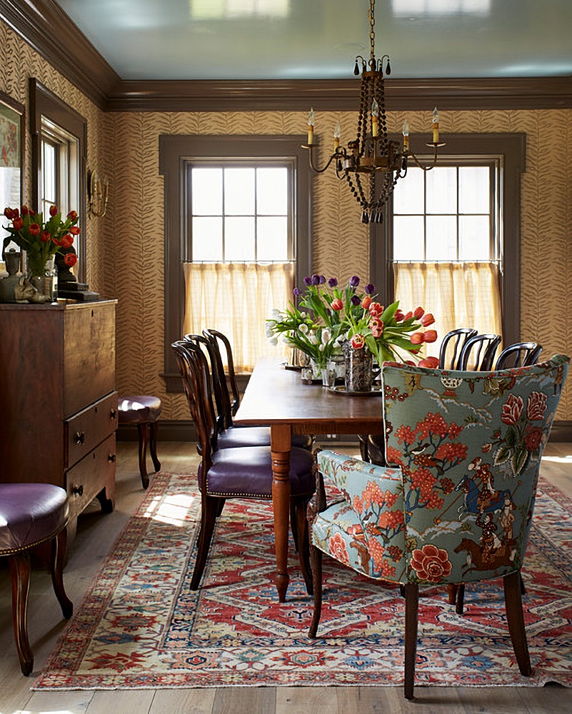 English style dining room