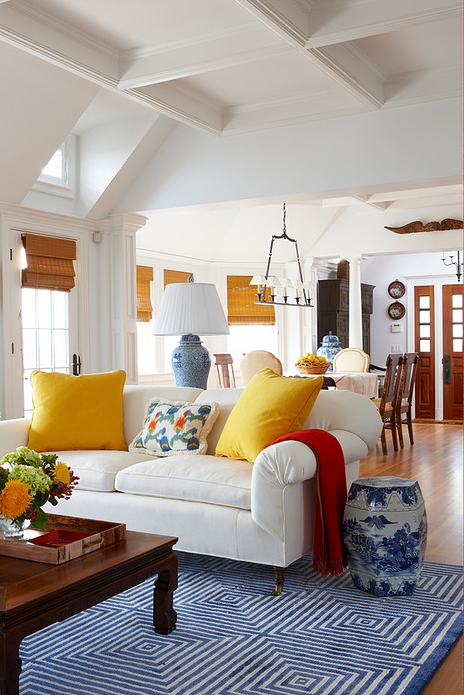 colorful Florida beach home - living room