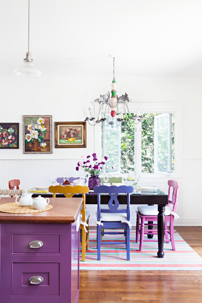bold and colorful cottage style dining room