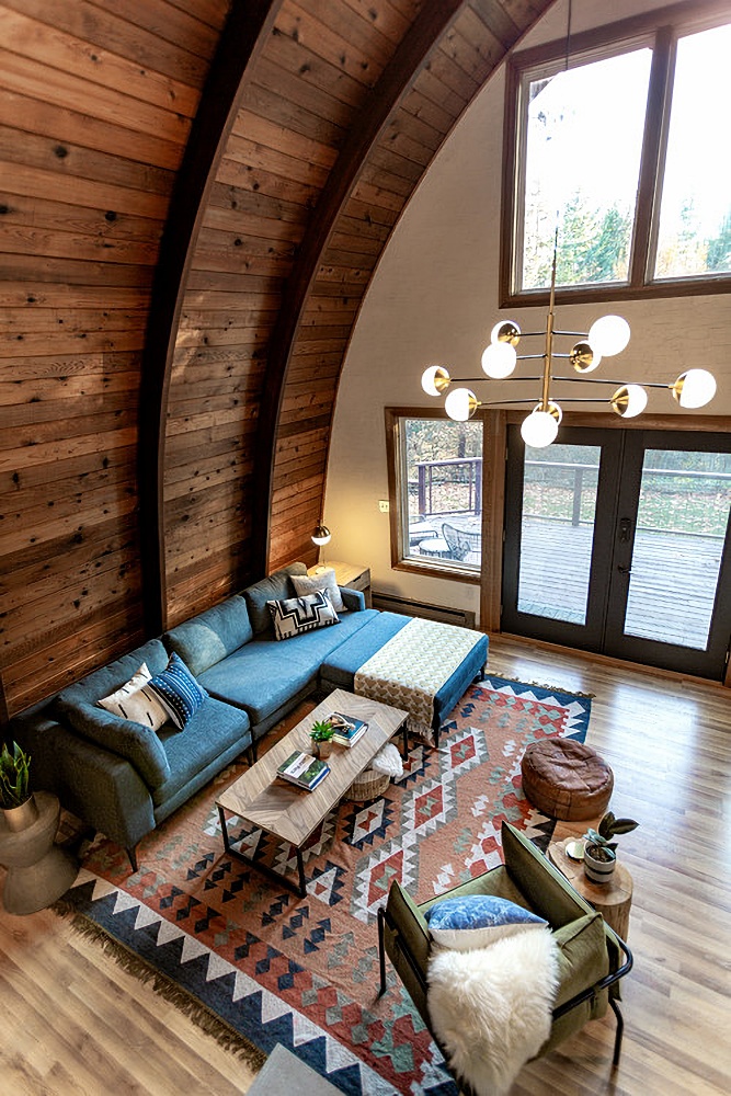 Oregon cabin living room