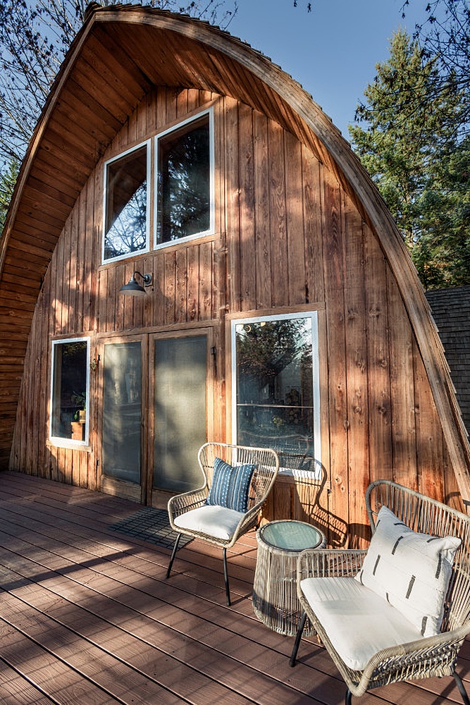Scandinavian style wood cabin in Oregon