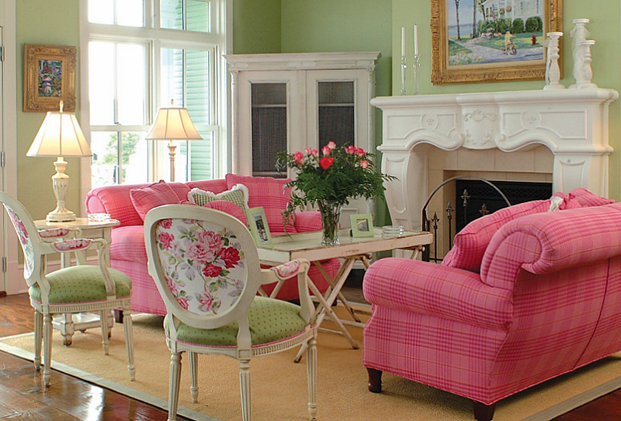English country living room in pink and green