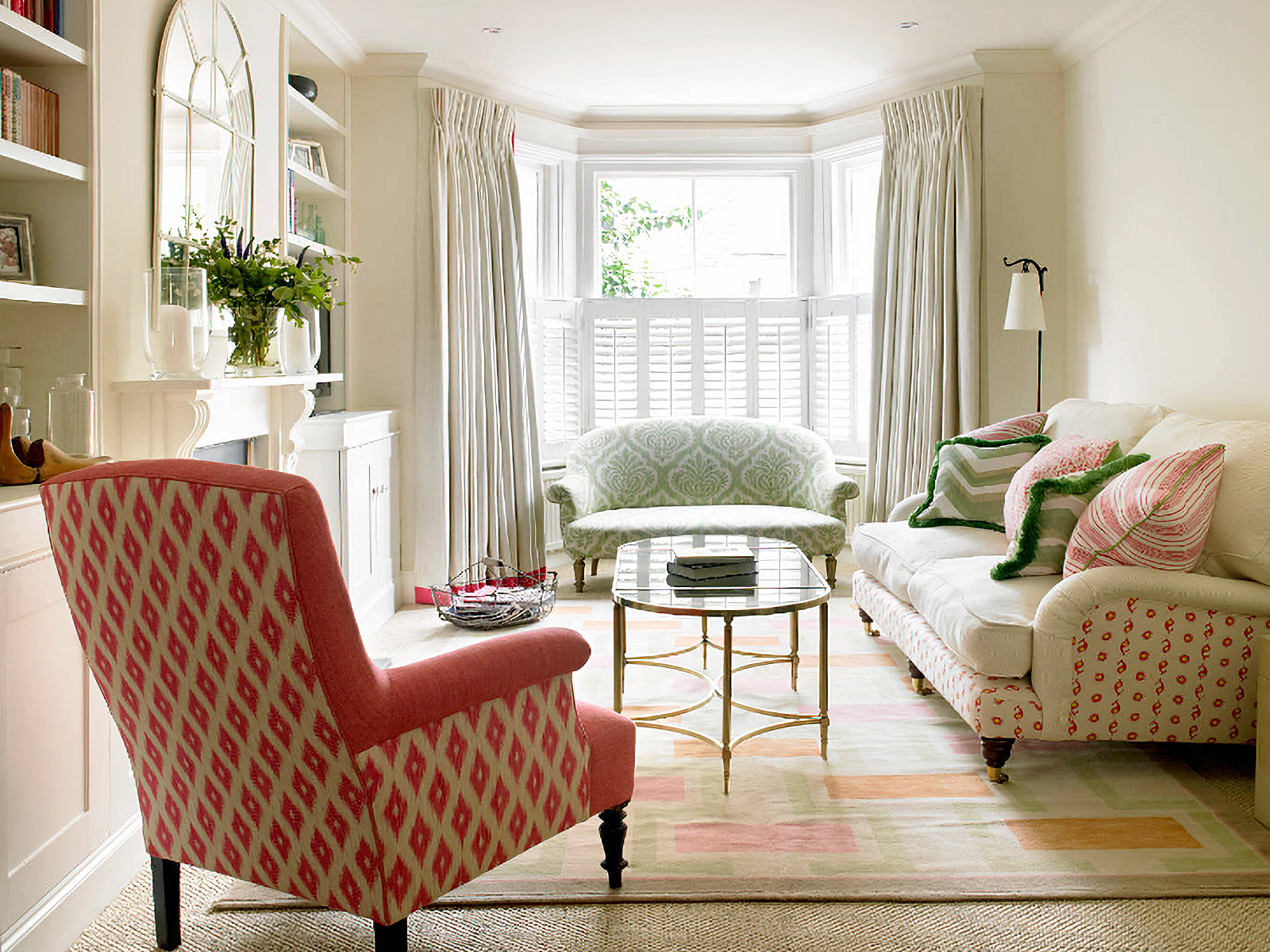 English style living room in pastels