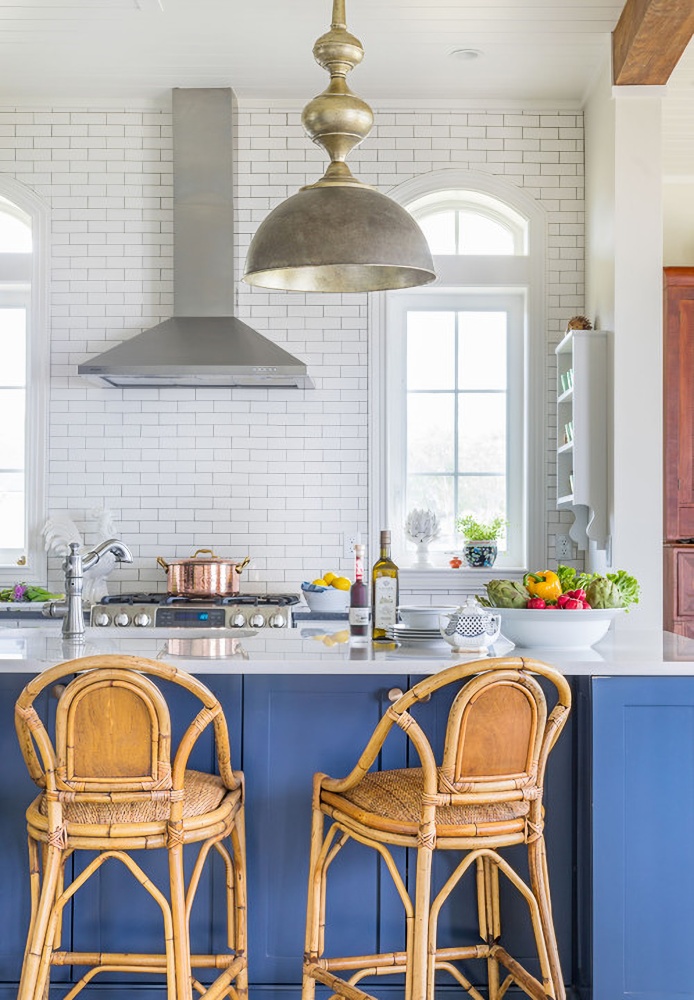 Dutch farmhouse kitchen in blue and white