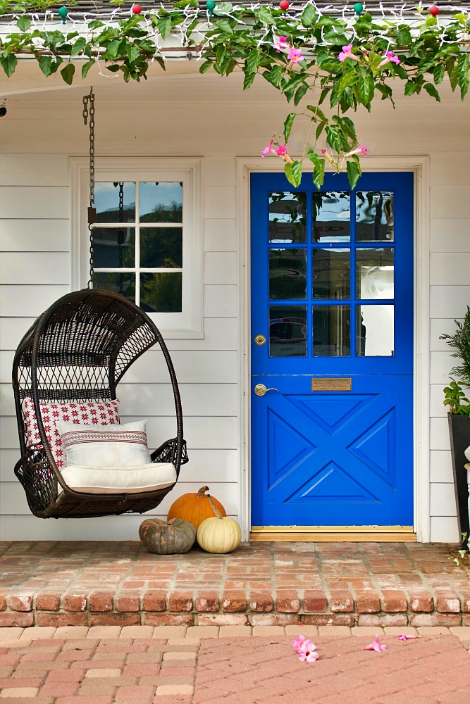 beach bungalow with porch swing