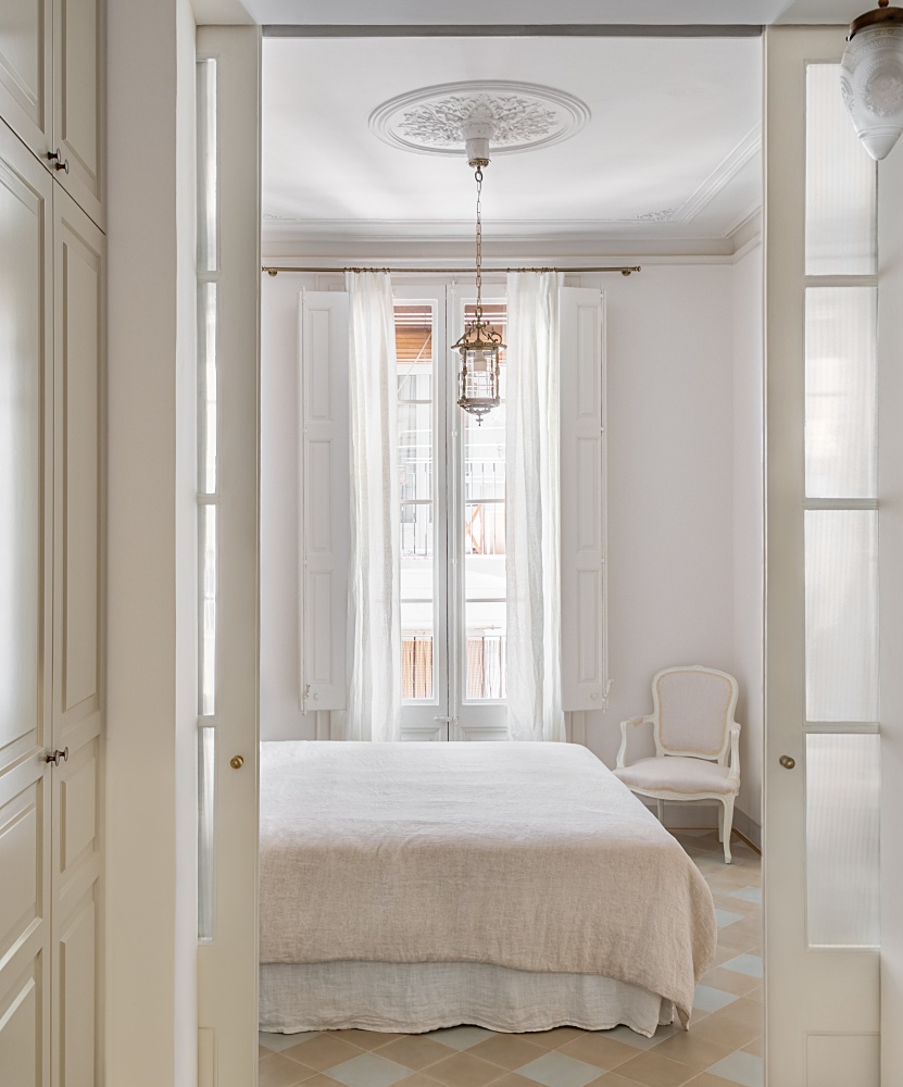 elegant vintage bedroom