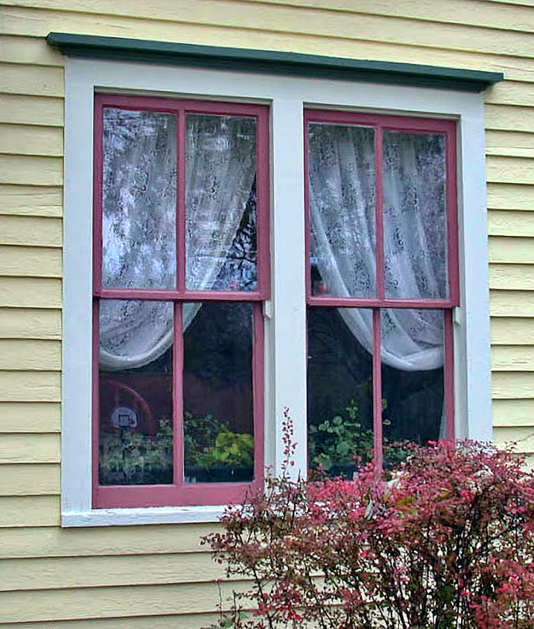 Summer Curtains Stay Cool and Stylish with Fresh Window Treatments