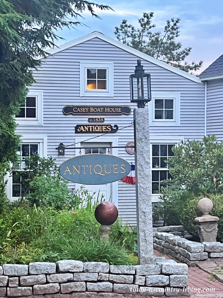 Antiques store in Maine