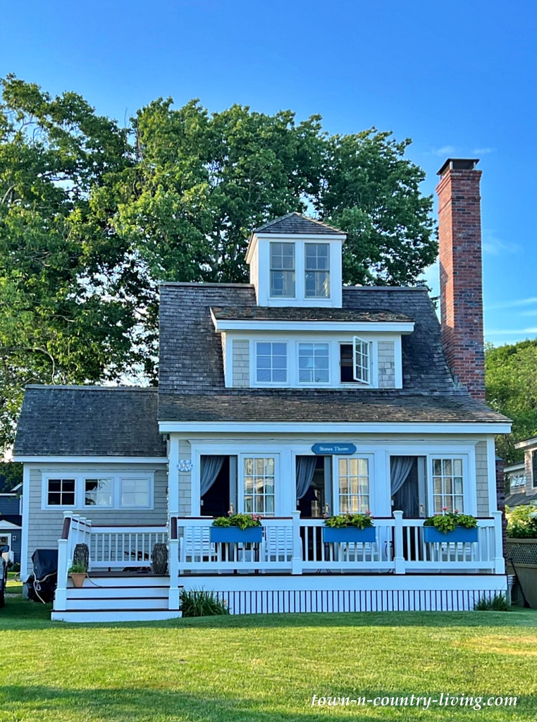 seaside Maine cottage