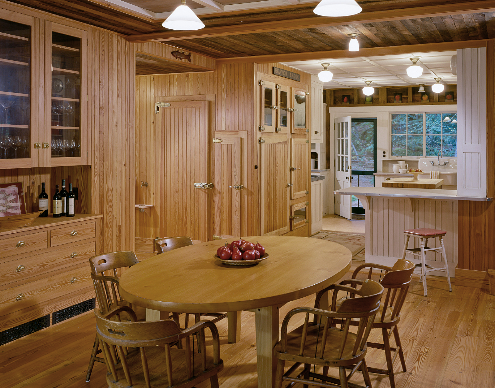 cabin getaway dining room