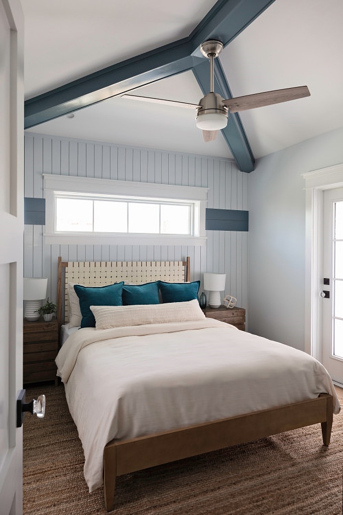 gorgeous Florida guest bedroom