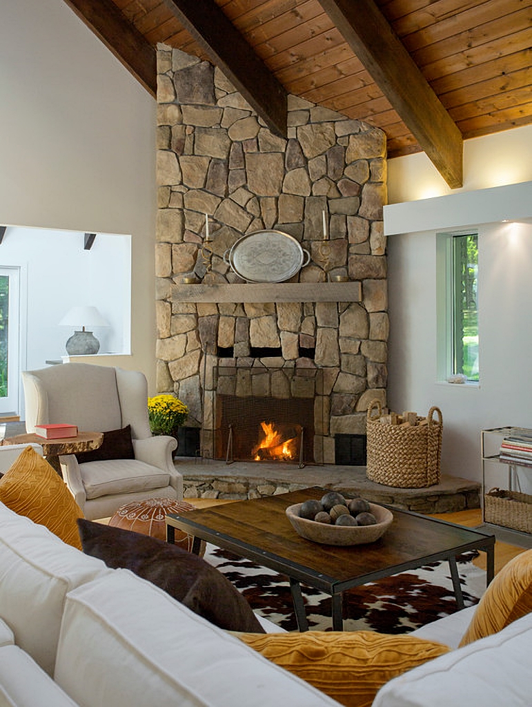 corner stone fireplace in living room