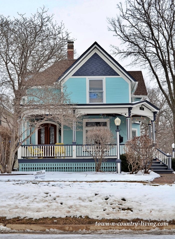 Victorian Houses in Snow + More: Style Showcase
