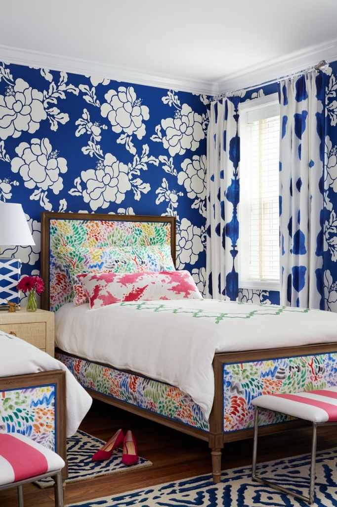 blue and white wallpaper in bedroom