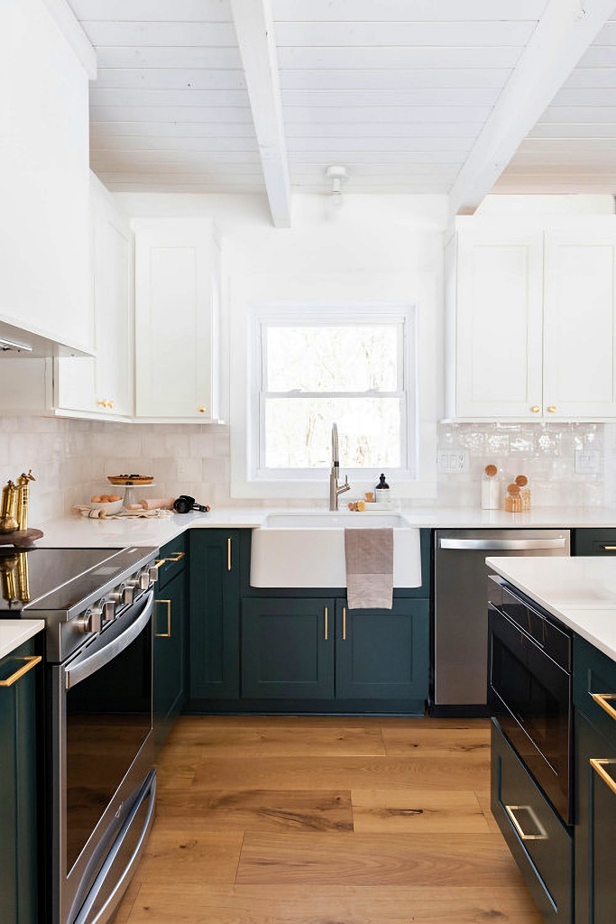 Scandinavian white and green kitchen