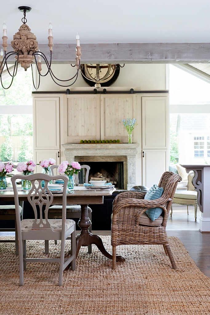 French country style dining room