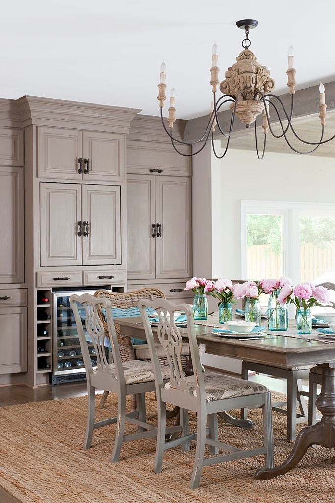 French country style dining room
