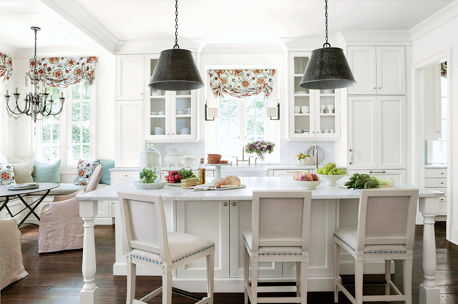 light and airy kitchen - Southern Living 