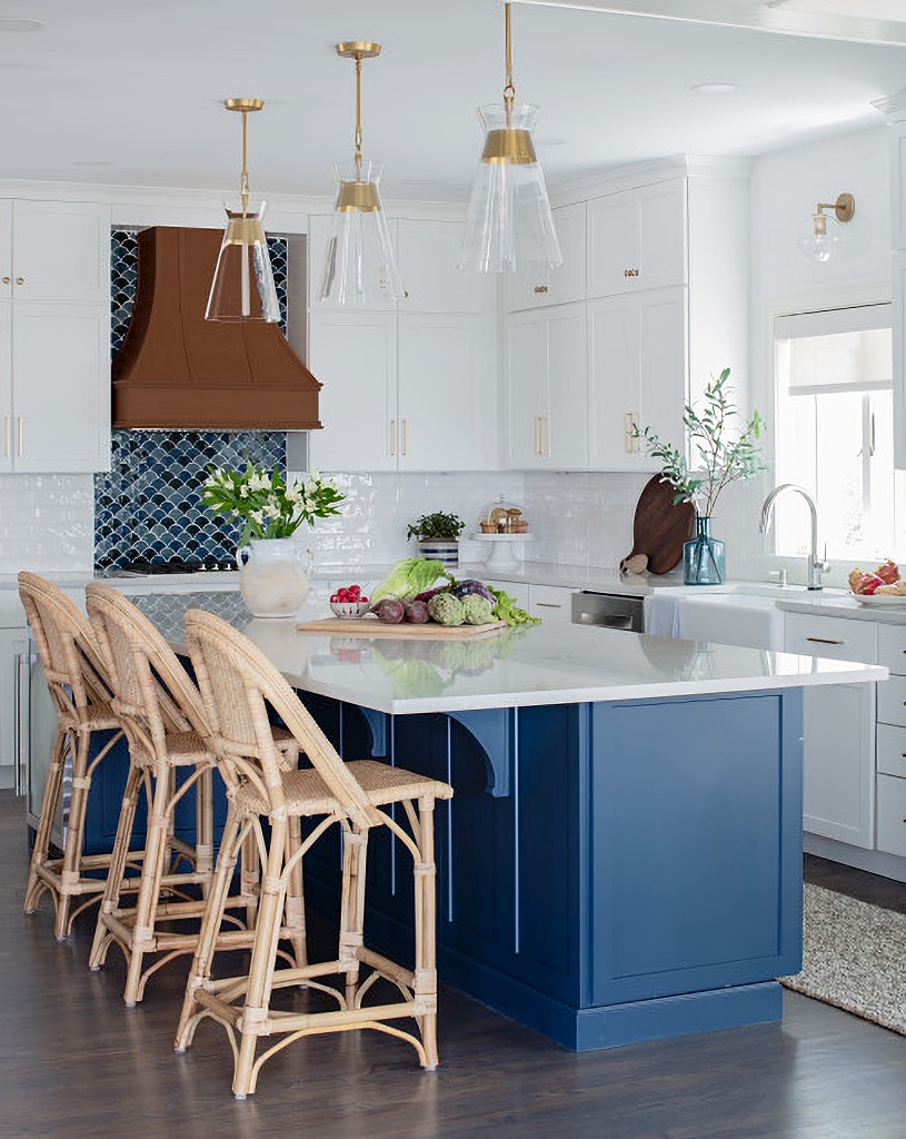 blue and white kitchen