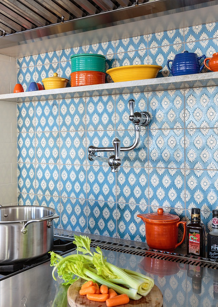 blue patterned backsplash in kitchen