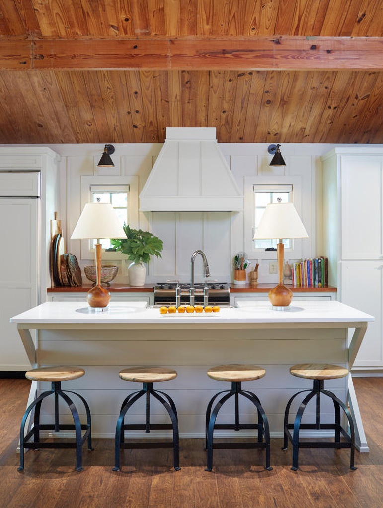 eclectic cabin kitchen