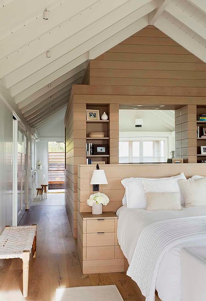 Island bedroom