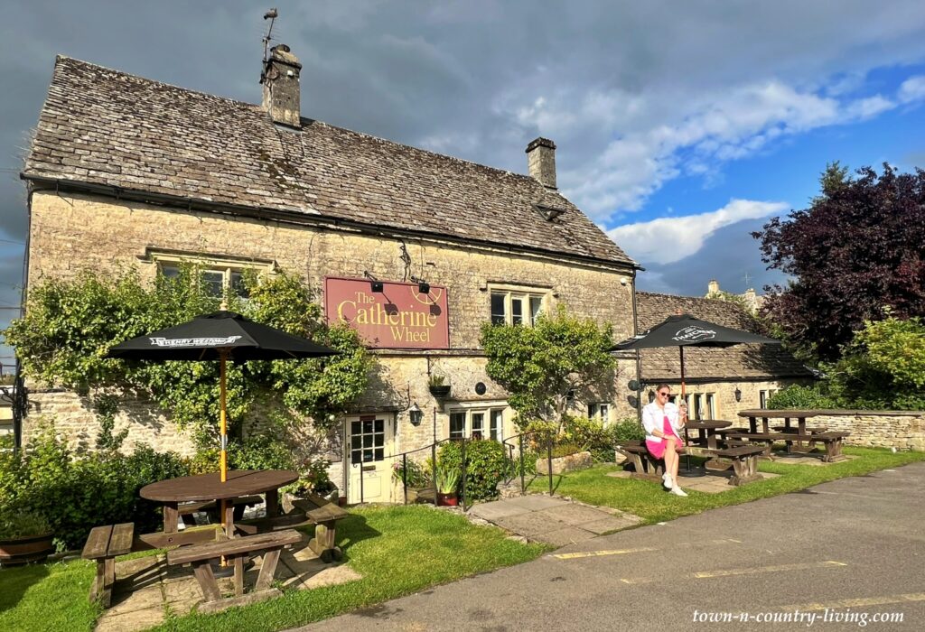 The Catherine Wheel - Amazing Cotswolds