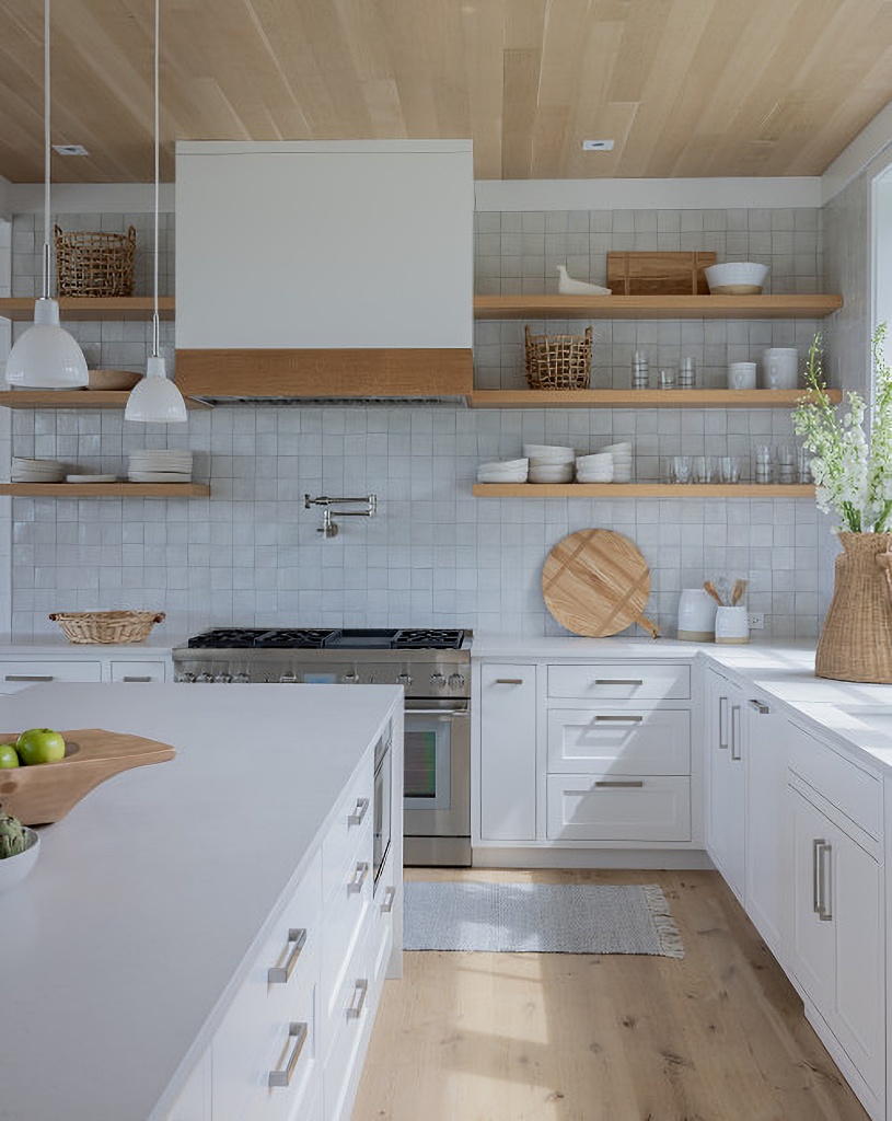 beach style kitchen