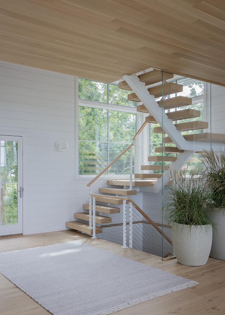 beach style staircase