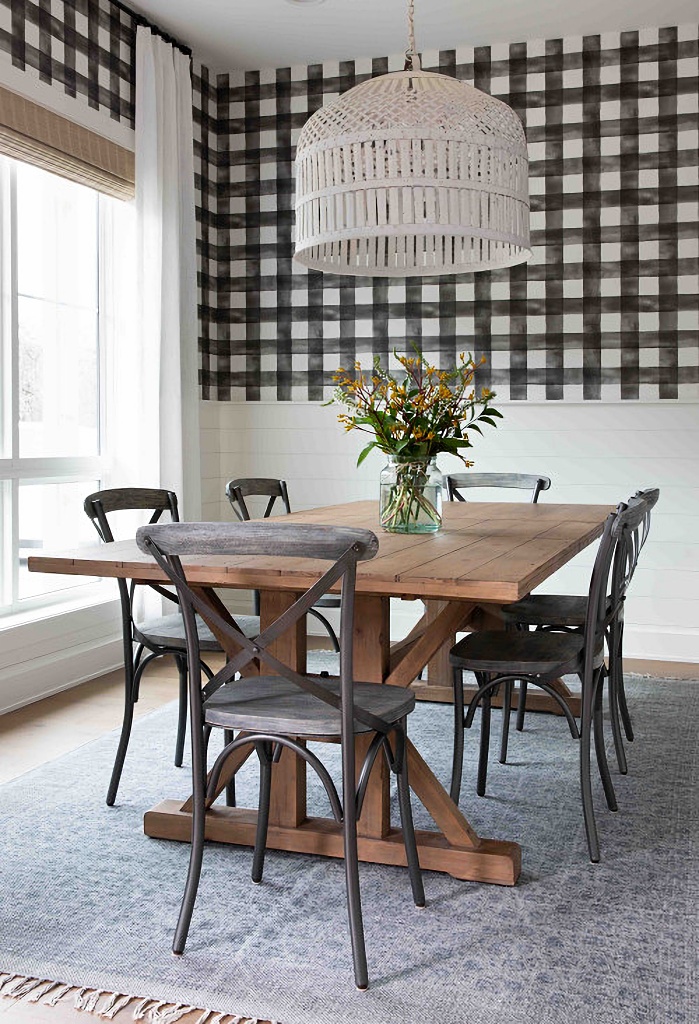 black and white farmhouse breakfast nook